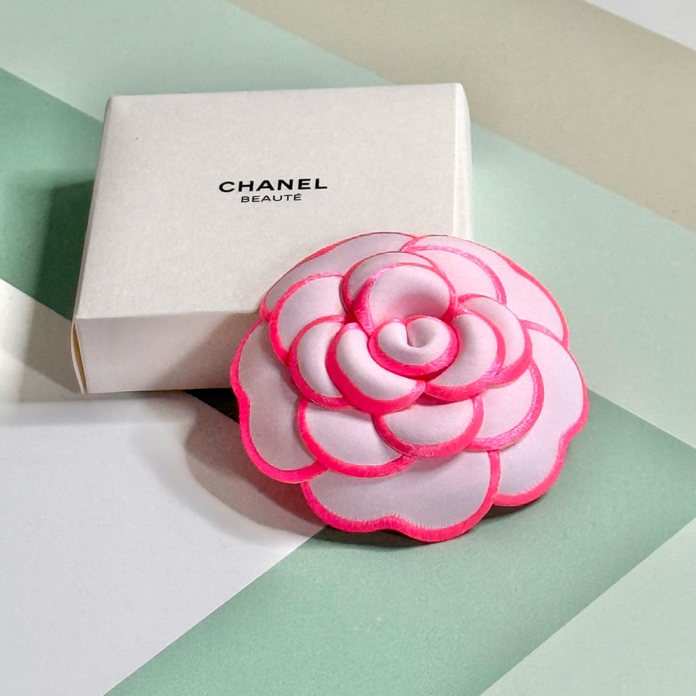 Chanel neon pink